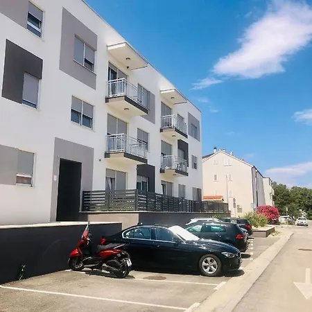 Sea & Sun 아파트 *