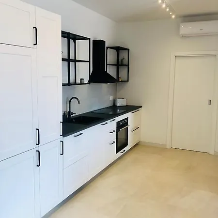 Sea & Sun 아파트 코츌라